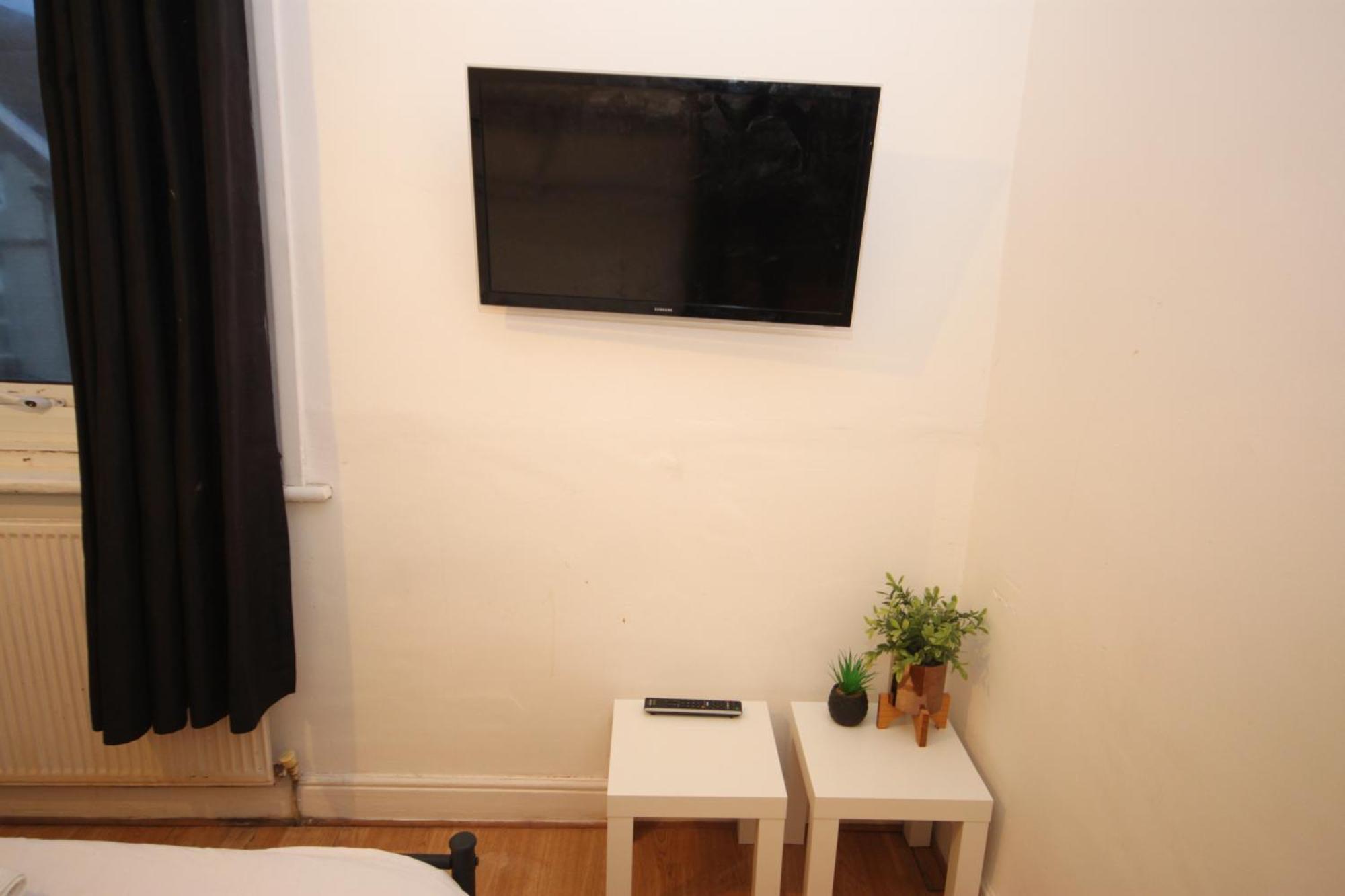 Cosy Casa: Beachfront Promenade Retreat with Free Parking Blackpool Room photo