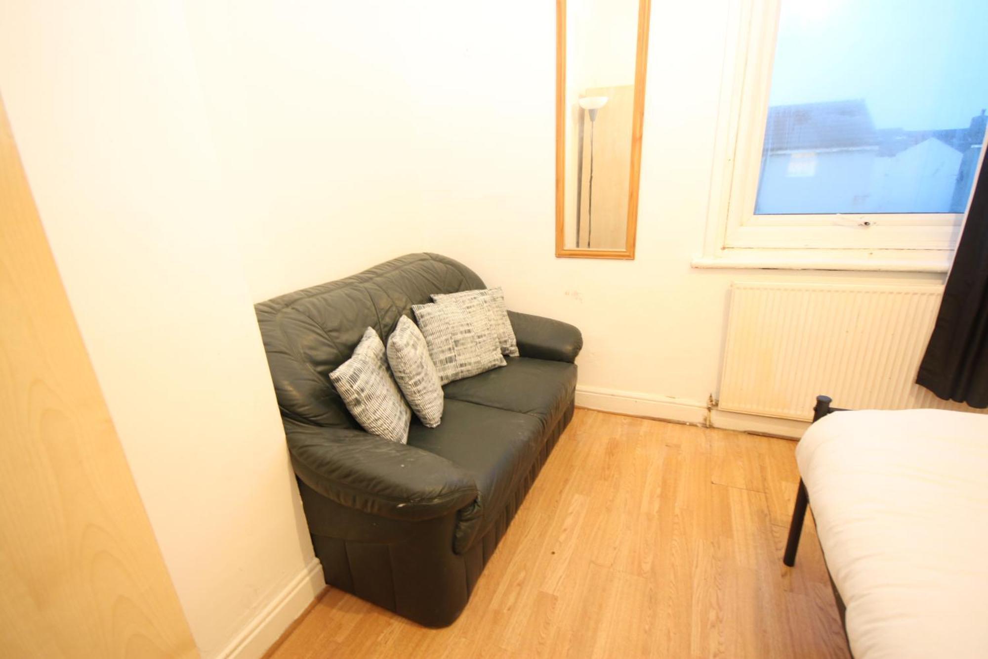 Cosy Casa: Beachfront Promenade Retreat with Free Parking Blackpool Room photo